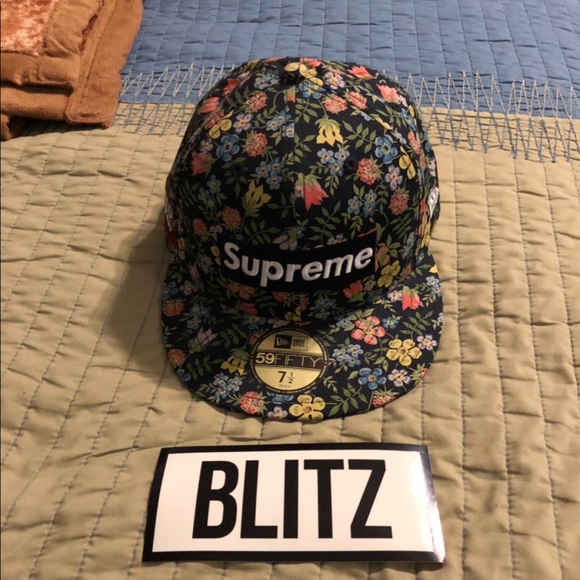 Supreme Other - Supreme New Era Floral Hat(never worn)